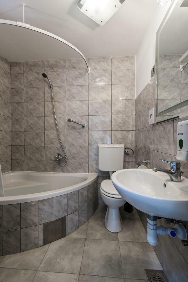 Nona Lena Studio Daire Split Dış mekan fotoğraf